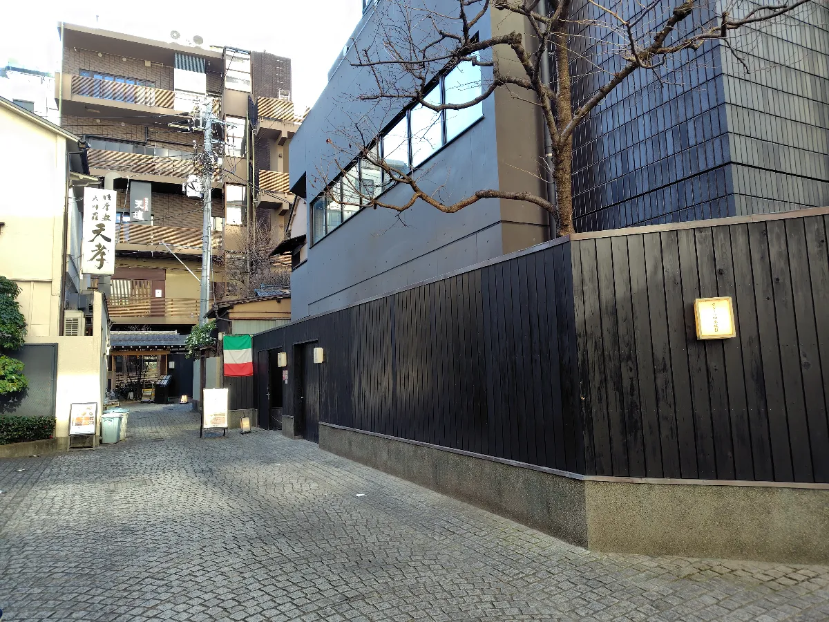 神楽坂街歩き謎解き　仲通りに眠る物語のナゾ活写真