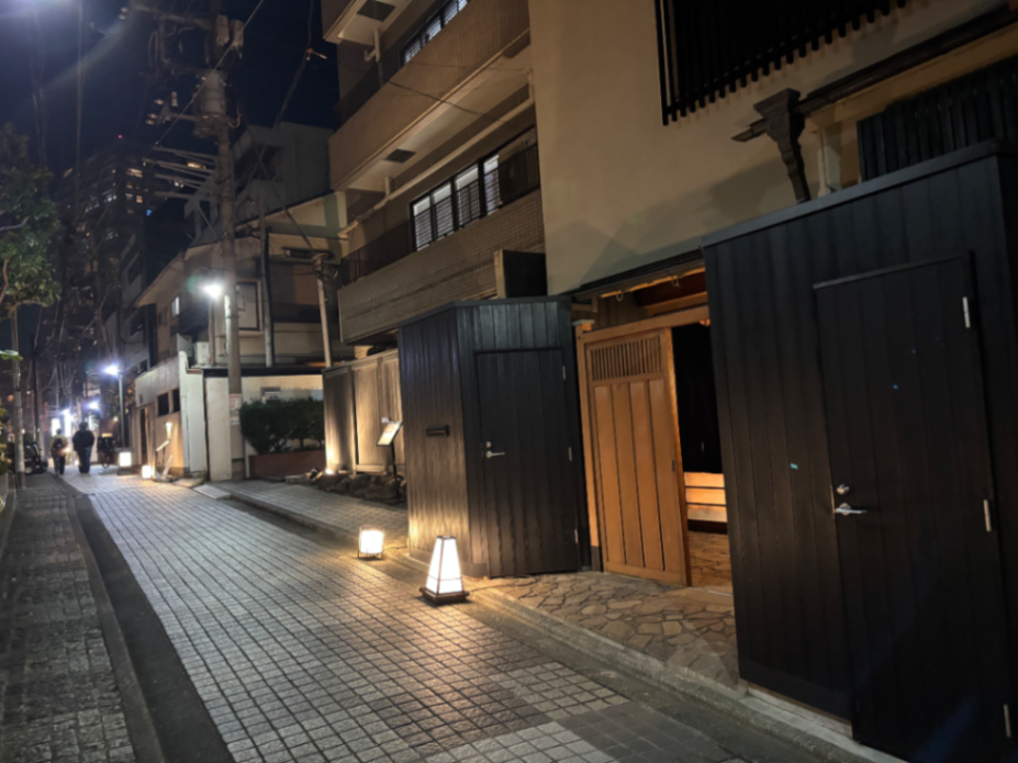 神楽坂街歩き謎解き　仲通りに眠る物語のナゾ活写真