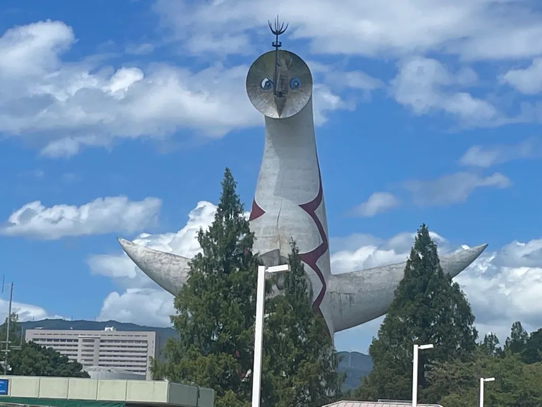 大阪モノレール × リアル謎解きゲーム『ナゾものレール〜願いが叶う 空中列車〜』のナゾ活写真
