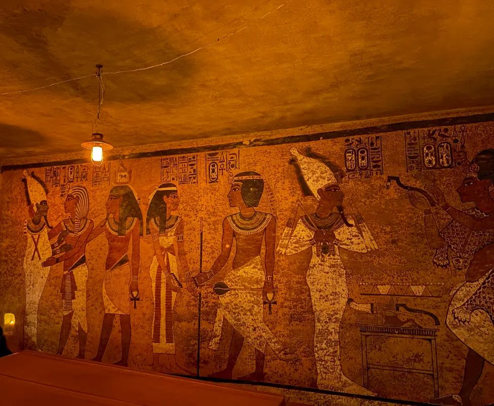 MYSTERY OF TUTANKHAMEN ナイトミュージアムのナゾ活写真