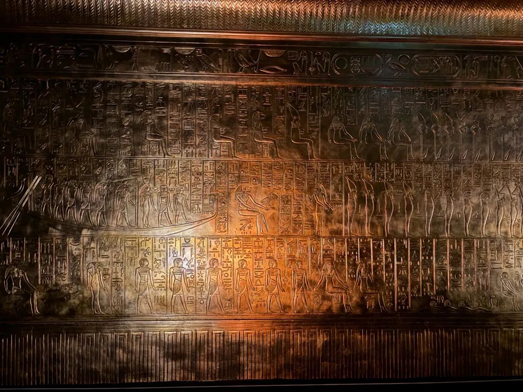 MYSTERY OF TUTANKHAMEN ナイトミュージアムのナゾ活写真