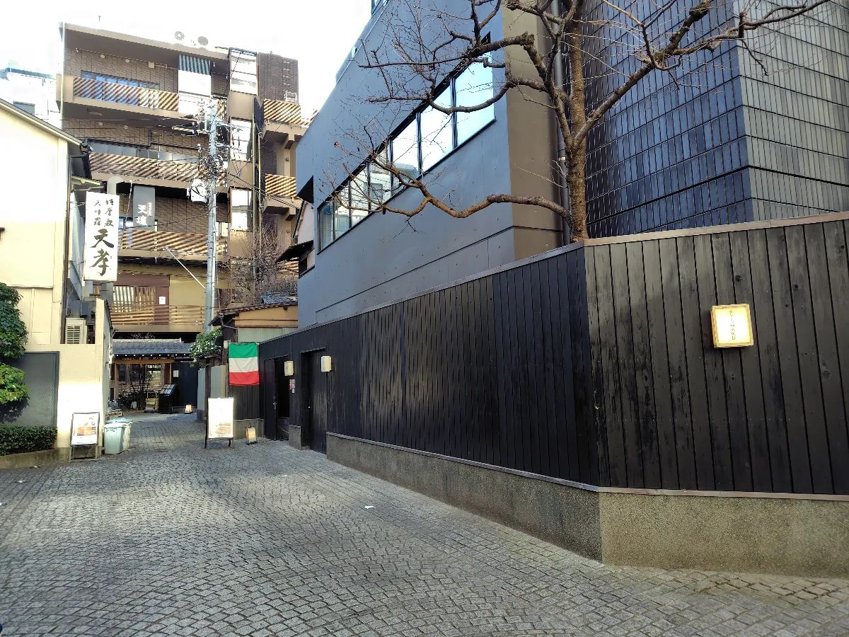 神楽坂街歩き謎解き　仲通りに眠る物語のナゾ活写真