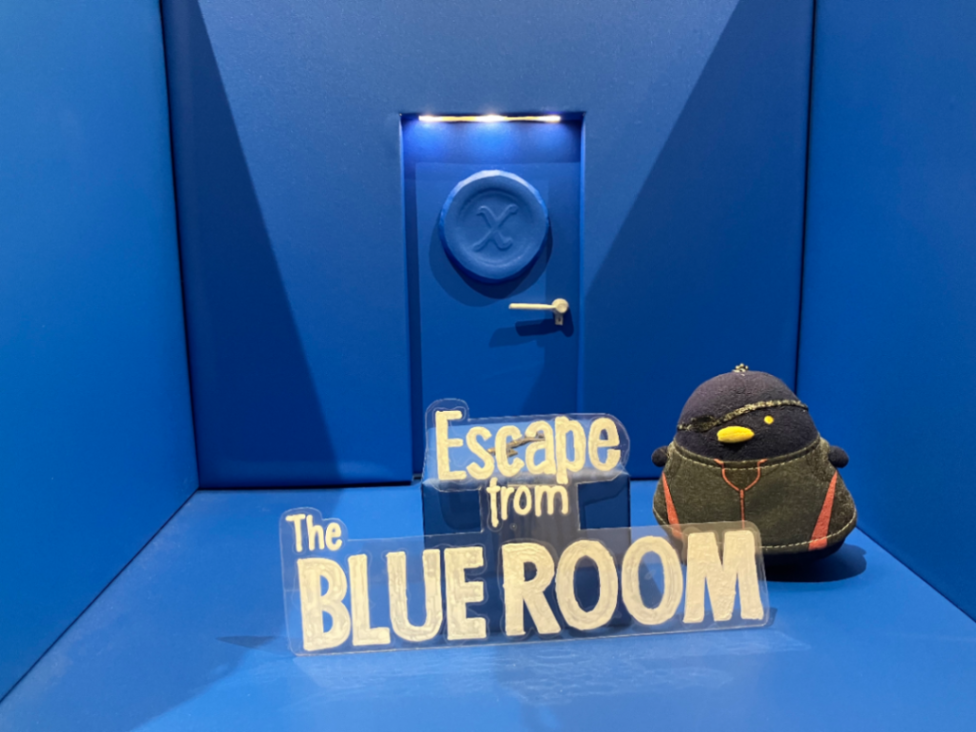 Escape from The BLUE ROOMのナゾ活写真