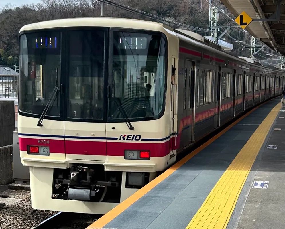鉄道探偵と２つの発車ベルのナゾ活写真