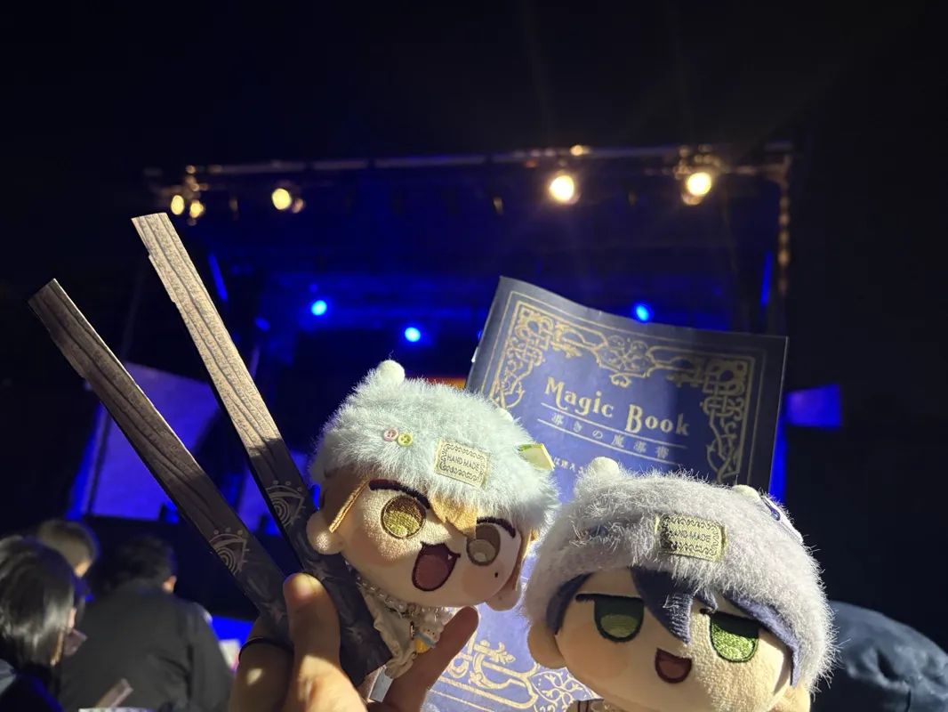 『夜の魔法学校からの脱出』のナゾ活写真